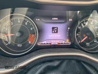 2014 Jeep Cherokee Limited with VIN 1C4PJMDS5EW215733, listed as a Copart auction lot 67032285 with 191,919 mi miles and Clean title. Bid and sale history available at DreamBid. Image 8.