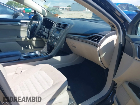 2017 Ford Fusion SE with VIN 3FA6P0H75HR391848, listed as a IAAI auction lot 40239061 with 173,515 mi miles. Bid and sale history available at carsss.com. Image 5.