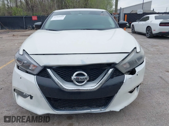2017 Nissan Maxima SV with VIN 1N4AA6AP6HC416814, listed as a IAAI auction lot 41960419 with 190,967 mi miles and . Bid and sale history available at DreamBid. Image 12.