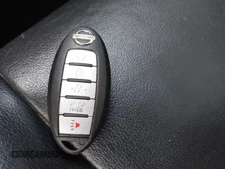 2015 Nissan Pathfinder SV z VIN 5N1AR2MN5FC612886, wystawiony jako IAAI lot #42294058 z przebiegiem 199 896 mil mil oraz . Historia ofert i sprzedaży dostępna na DreamBid. Obrazek 11.