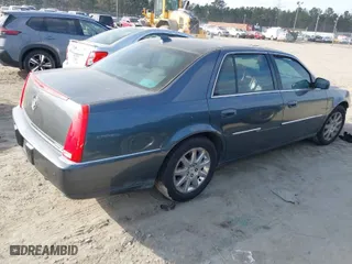 2009 Cadillac DTS w/1SA with VIN 1G6KD57Y09U120203, listed as a IAAI auction lot 41510746 with 173,192 mi miles. Bid and sale history available at carsss.com. Image 4.
