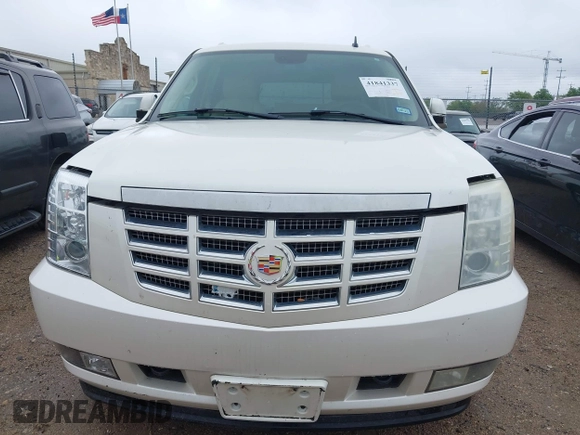 2007 Cadillac Escalade ESV with VIN 1GYFK66887R202024, listed as a IAAI auction lot 41841337 with 185,085 mi miles and . Bid and sale history available at DreamBid. Image 6.