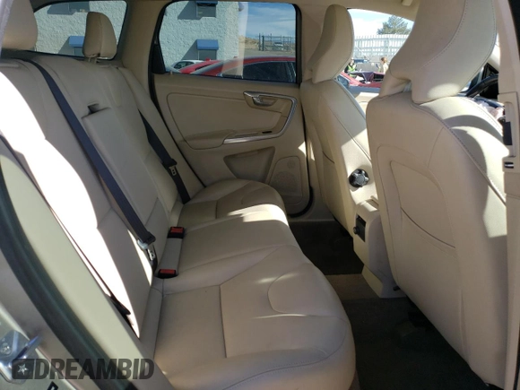 2015 Volvo XC60 T6 Premier Plus с VIN YV4902RC1F2580093, выставлен на аукционе Copart как лот 45926185 с пробегом 97 832 миль миль и Списание • Salvage title. История ставок и продаж доступна на DreamBid. Изображение 11.