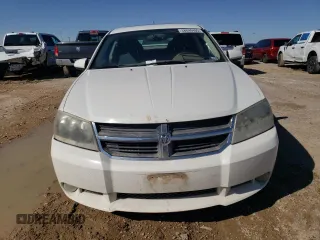 2008 Dodge Avenger R/T with VIN 1B3LC76M18N104276, listed as a Copart auction lot 48899405 with 133,629 mi miles and Clean Title. Bid and sale history available at DreamBid. Image 5.