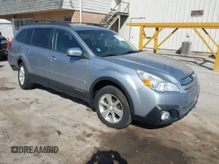 2014 Subaru Outback 2.5i Premium with VIN 4S4BRCDC0E3217117, listed as a IAAI auction lot 41781964 with 145,679 mi miles. Bid and sale history available at carsss.com. Image 1.