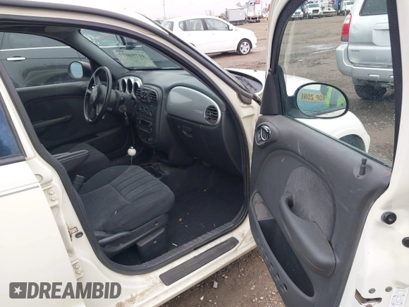 2004 Chrysler PT Cruiser Touring z VIN 3C4FY58B04T227610, wystawiony jako IAAI lot #41794077 z przebiegiem 109 205 mil mil oraz . Historia ofert i sprzedaży dostępna na DreamBid. Obrazek 5.