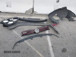 2013 Volkswagen GTI Driver's Edition с VIN WVWHD7AJ5DW132276, выставлен на аукционе IAAI как лот 42325369 с пробегом 71 191 миль миль и . История ставок и продаж доступна на DreamBid. Изображение 12.