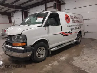 2021 Chevrolet Express Cargo with VIN 1GCWGAFP3M1193924, listed as a IAAI auction lot 41570565 with 70,337 mi miles and . Bid and sale history available at DreamBid. Image 17.