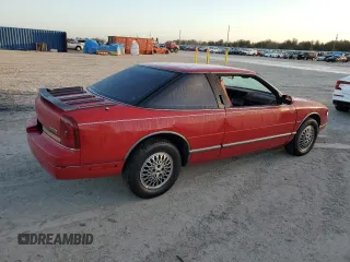 1989 Oldsmobile Cutlass z VIN 1G3WH14W0KD355432, wystawiony jako Copart lot #78787204 z przebiegiem Nie podano mil oraz Szkody całkowita. Historia ofert i sprzedaży dostępna na DreamBid. Obrazek 3.