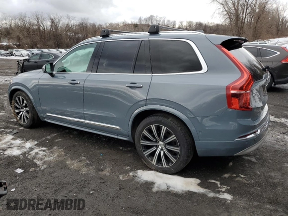2022 Volvo XC90 Inscription with VIN YV4A22PL8N1871611, listed as a Copart auction lot 43710095 with 68,693 mi miles and Salvage title. Bid and sale history available at DreamBid. Image 2.