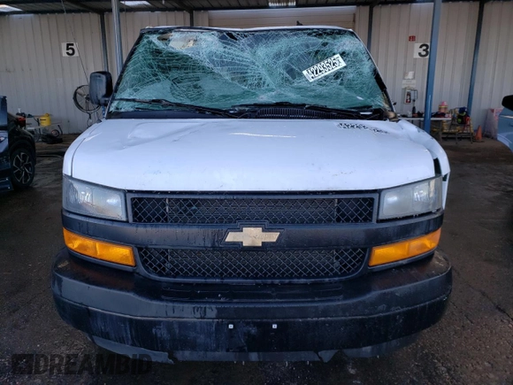 2022 Chevrolet Express Passenger LS z VIN 1GAZGNFP1N1278436, wystawiony jako Copart lot #42293525 z przebiegiem 32 806 mil mil oraz Szkoda całkowita • Salvage title. Historia ofert i sprzedaży dostępna na DreamBid. Obrazek 5.