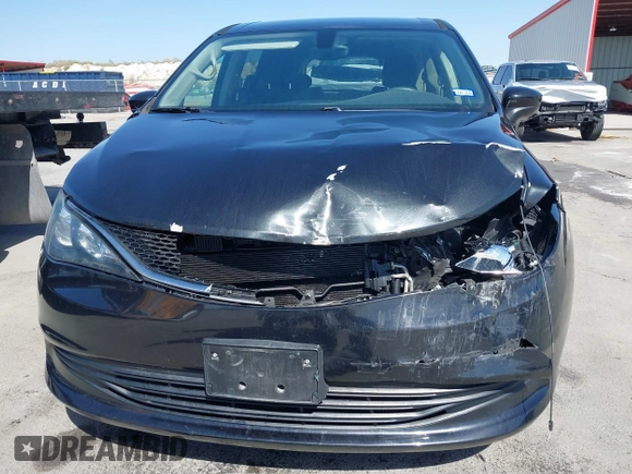 2017 Chrysler Pacifica Touring with VIN 2C4RC1DG6HR501164, listed as a IAAI auction lot 41863304 with 87,705 mi miles and . Bid and sale history available at DreamBid. Image 6.