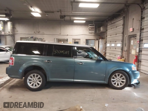 2010 Ford Flex SEL with VIN 2FMGK5CC8ABB09572, listed as a IAAI auction lot 42045111 with 225,666 mi miles. Bid and sale history available at carsss.com. Image 13.
