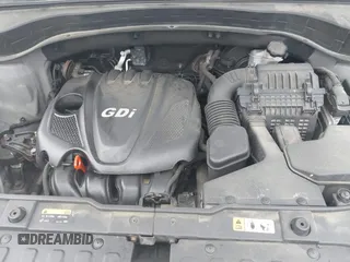 2015 Kia Sorento LX with VIN 5XYKTCA61FG573531, listed as a IAAI auction lot 42086854 with 226,393 mi miles. Bid and sale history available at carsss.com. Image 10.