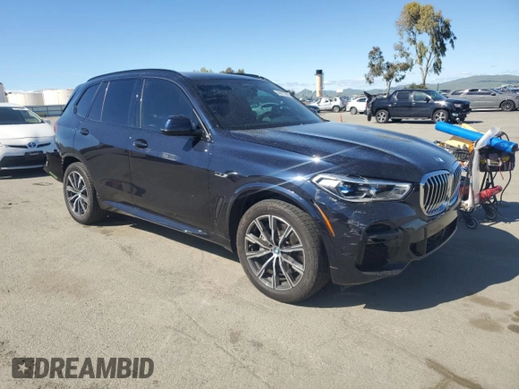 2023 BMW X5 xDrive45e with VIN 5UXTA6C03P9P44673, listed as a Copart auction lot 46477355 with 5,164 mi miles and Salvage Title. Bid and sale history available at carsss.com. Image 4.