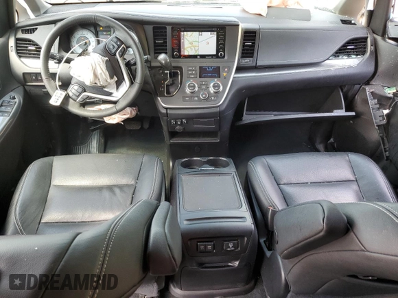 2020 Toyota Sienna SE with VIN 5TDXZ3DC8LS059454, listed as a Copart auction lot 51677934 with 31,414 mi miles and Salvage Title. Bid and sale history available at carsss.com. Image 8.