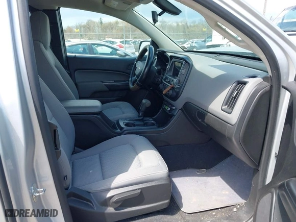2019 Chevrolet Colorado 2WD Work Truck with VIN 1GCHSBEA0K1124986, listed as a IAAI auction lot 42044260 with 423,212 mi miles. Bid and sale history available at carsss.com. Image 5.