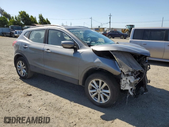 2017 Nissan Rogue SV with VIN JN1BJ1CR4HW120725, listed as a Copart auction lot 57706015 with 111,916 mi miles and Salvage title. Bid and sale history available at DreamBid. Image 4.