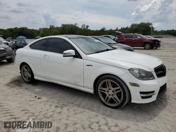2013 Mercedes-Benz C 250 с VIN WDDGJ4HB9DG062718, выставлен на аукционе Copart как лот 57446365 с пробегом 133 762 миль миль и Списание • Salvage title. История ставок и продаж доступна на DreamBid. Изображение 4.