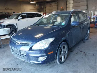 2011 Hyundai Elantra Touring GLS with VIN KMHDC8AE8BU092693, listed as a IAAI auction lot 41626705 with 170,640 mi miles. Bid and sale history available at carsss.com. Image 17.