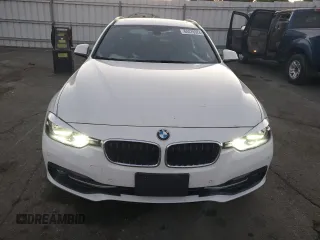 2017 BMW 3 Series 330i xDrive with VIN WBA8K3C32HA022928, listed as a Copart auction lot 84476524 with 50,086 mi miles and Salvage Title. Bid and sale history available at carsss.com. Image 5.