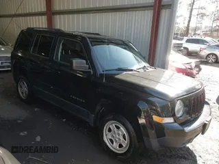 2016 Jeep Patriot Sport z VIN 1C4NJRBB3GD691744, wystawiony jako IAAI lot #41309173 z przebiegiem 82 381 mil mil oraz . Historia ofert i sprzedaży dostępna na DreamBid. Obrazek 1.