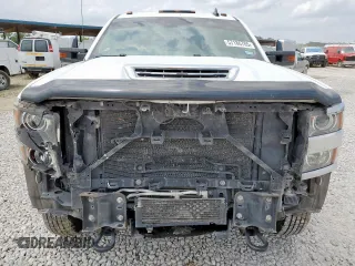 2019 Chevrolet Silverado 3500HD LTZ z VIN 1GC4KXEYXKF162334, wystawiony jako Copart lot #57186785 z przebiegiem 129 564 mil mil oraz Szkoda całkowita • Salvage title. Historia ofert i sprzedaży dostępna na DreamBid. Obrazek 5.