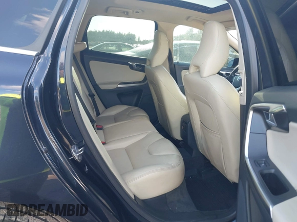 2016 Volvo XC60 T5 Drive-E Premier with VIN YV440MDK3G2915618, listed as a IAAI auction lot 41112381 with 75,720 mi miles and . Bid and sale history available at DreamBid. Image 8.