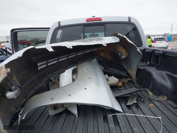2011 Toyota Tacoma with VIN 3TMLU4ENXBM057058, listed as a IAAI auction lot 41088682 with 187,596 mi miles. Bid and sale history available at carsss.com. Image 12.