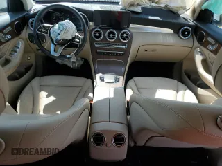 2022 Mercedes-Benz GLC 300 z VIN W1N0G8EB8NV395178, wystawiony jako Copart lot #55871945 z przebiegiem 12 210 mil mil oraz Szkoda całkowita • Salvage title. Historia ofert i sprzedaży dostępna na DreamBid. Obrazek 8.