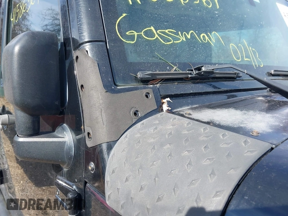 2008 Jeep Wrangler Unlimited Rubicon with VIN 1J8GA691X8L641959, listed as a IAAI auction lot 41586564 with 174,886 mi miles and . Bid and sale history available at DreamBid. Image 17.