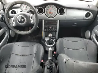 2002 MINI Hardtop with VIN WMWRC33472TC38332, listed as a Copart auction lot 86507464 with 175,252 mi miles and Salvage Title. Bid and sale history available at DreamBid. Image 8.