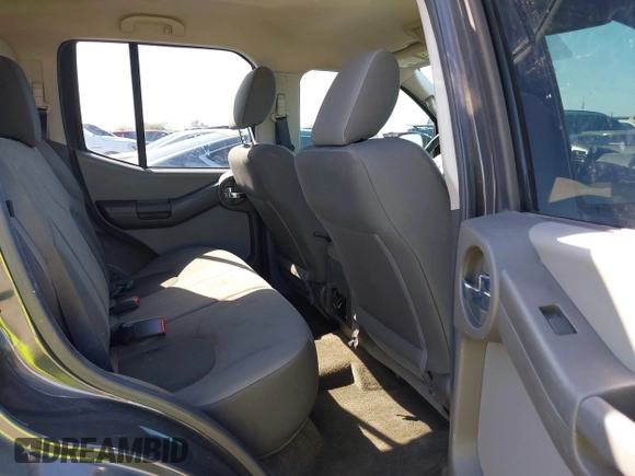 2015 Nissan Xterra S with VIN 5N1AN0NU6FN650878, listed as a IAAI auction lot 42002706 with 134,084 mi miles and . Bid and sale history available at DreamBid. Image 8.