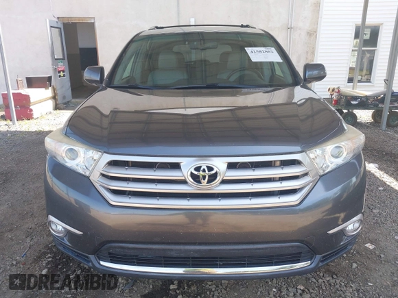 2013 Toyota Highlander Limited with VIN 5TDDK3EH2DS272953, listed as a IAAI auction lot 42582802 with 144,482 mi miles and . Bid and sale history available at DreamBid. Image 12.