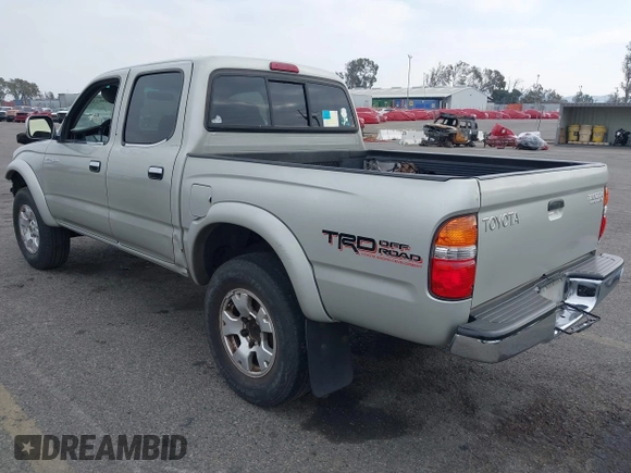 2001 Toyota Tacoma PreRunner with VIN 5TEGN92N11Z832042, listed as a IAAI auction lot 41465622 with 281,274 mi miles. Bid and sale history available at carsss.com. Image 3.