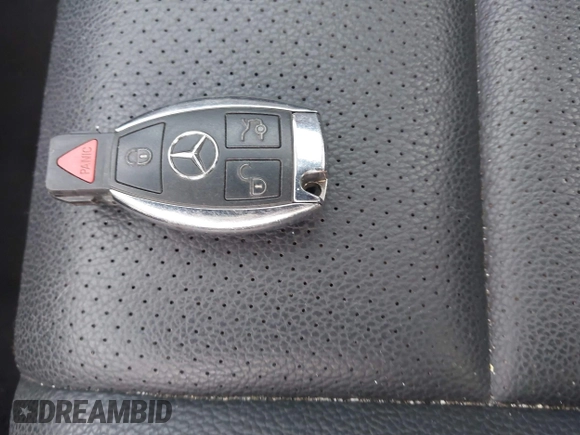 2012 Mercedes-Benz C-Class C 300 Sport with VIN WDDGF8BBXCA696736, listed as a IAAI auction lot 42067917 with 1 mi miles. Bid and sale history available at carsss.com. Image 11.