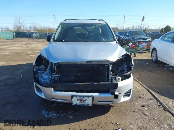 2009 Toyota RAV4 with VIN JTMBF33V195010102, listed as a IAAI auction lot 41865842 with 114,228 mi miles. Bid and sale history available at carsss.com. Image 13.
