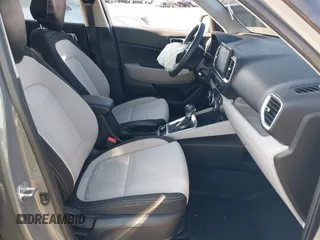 2022 Hyundai Venue SEL with VIN KMHRC8A39NU184906, listed as a IAAI auction lot 41486553 with 31,740 mi miles and . Bid and sale history available at DreamBid. Image 5.