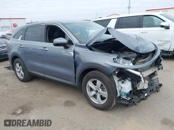 2022 Kia Sorento LX with VIN 5XYRG4LC2NG117242, listed as a IAAI auction lot 41512418 with 39,187 mi miles. Bid and sale history available at carsss.com. Image 1.