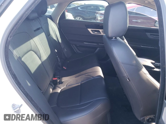 2017 Jaguar XF 35t Premium with VIN SAJBD4BVXHCY30154, listed as a Copart auction lot 76931694 with 95,207 mi miles and Clean Title. Bid and sale history available at carsss.com. Image 10.