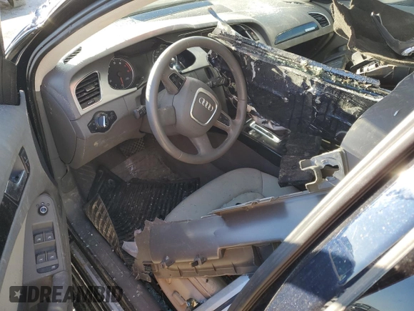 2011 Audi A4 Premium Plus z VIN WAUWFAFL7BA126771, wystawiony jako Copart lot #84590024 z przebiegiem Nie podano mil oraz Szkoda całkowita • Salvage title. Historia ofert i sprzedaży dostępna na DreamBid. Obrazek 8.
