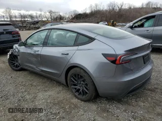 2025 Tesla Model 3 Long Range z VIN 5YJ3E1EA1SF906894, wystawiony jako Copart lot #49925085 z przebiegiem 3 477 mil mil oraz Szkoda całkowita • Salvage title. Historia ofert i sprzedaży dostępna na DreamBid. Obrazek 2.