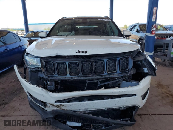 2018 Jeep Compass Latitude z VIN 3C4NJDBB9JT433152, wystawiony jako Copart lot #58214435 z przebiegiem 59 669 mil mil oraz Szkoda całkowita • Salvage title. Historia ofert i sprzedaży dostępna na DreamBid. Obrazek 5.