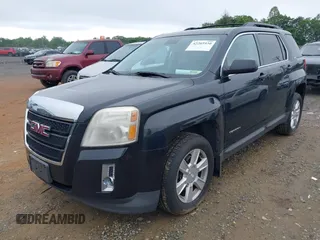 2013 GMC Terrain SLT z VIN 2GKFLUE39D6208097, wystawiony jako IAAI lot #42205930 z przebiegiem 125 638 mil mil oraz . Historia ofert i sprzedaży dostępna na DreamBid. Obrazek 2.