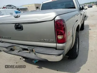 2003 Chevrolet Silverado 1500 LS with VIN 1GCEK14V23Z186300, listed as a Copart auction lot 65551504 with 271,566 mi miles and Salvage Title. Bid and sale history available at DreamBid. Image 11.