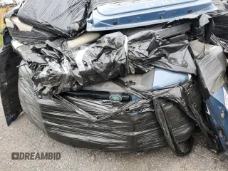 2023 Land Rover Defender S z VIN SALEJ7EXXP2129209, wystawiony jako Copart lot #75870424 z przebiegiem Nie podano mil oraz Nie do naprawy • Non repairable. Historia ofert i sprzedaży dostępna na DreamBid. Obrazek 9.