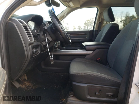 2019 Ram 3500 Big Horn with VIN 3C63RRLL6KG533974, listed as a Copart auction lot 82833114 with 135,856 mi miles and Clean Title. Bid and sale history available at carsss.com. Image 7.