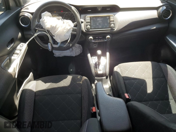 2020 Nissan Kicks SV z VIN 3N1CP5CV4LL564841, wystawiony jako Copart lot #57347645 z przebiegiem 67 515 mil mil oraz Szkoda całkowita • Salvage title. Historia ofert i sprzedaży dostępna na DreamBid. Obrazek 8.