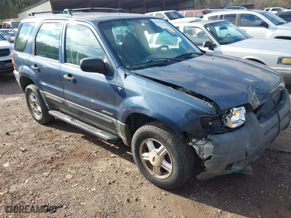 2001 Ford Escape XLT with VIN 1FMYU03181KC56156, listed as a IAAI auction lot 41231100 with 262,875 mi miles. Bid and sale history available at carsss.com. Image 1.