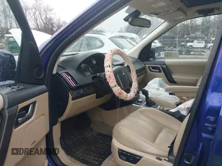 2011 Land Rover LR2 HSE z VIN SALFR2BN7BH222178, wystawiony jako IAAI lot #41814560 z przebiegiem 154 976 mil mil oraz . Historia ofert i sprzedaży dostępna na DreamBid. Obrazek 5.